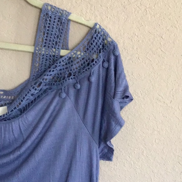 WHIMSICAL SOFT FEMININE STRETCH COLD SHOULDER TOP WITH POM SLEEVE DETAILS, XL - Picture 4 of 4